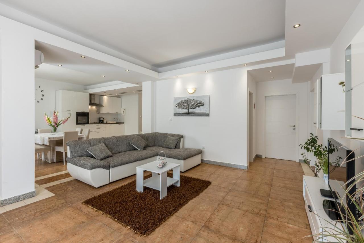 Apartments Ana Umljanovic Екстериор снимка