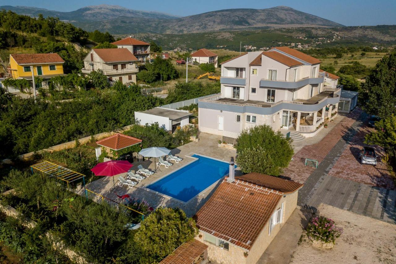Apartments Ana Umljanovic Екстериор снимка